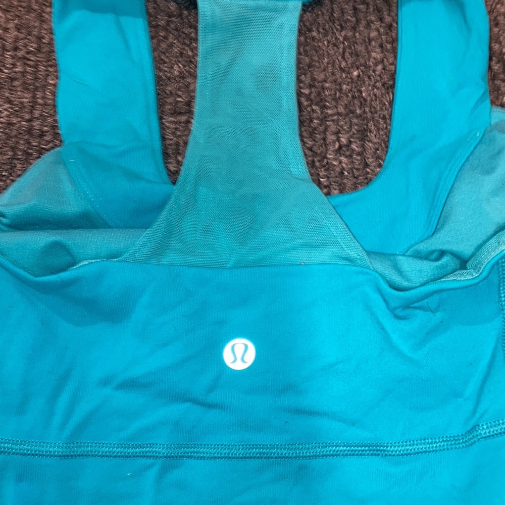 Lululemon tank - Picture 3 of 3